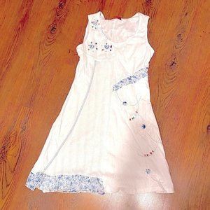 🌷FREE WITH BUNDLE🌷Asymmetrical Embroidered White Dress, Lace &amp; Sheer Ruffl